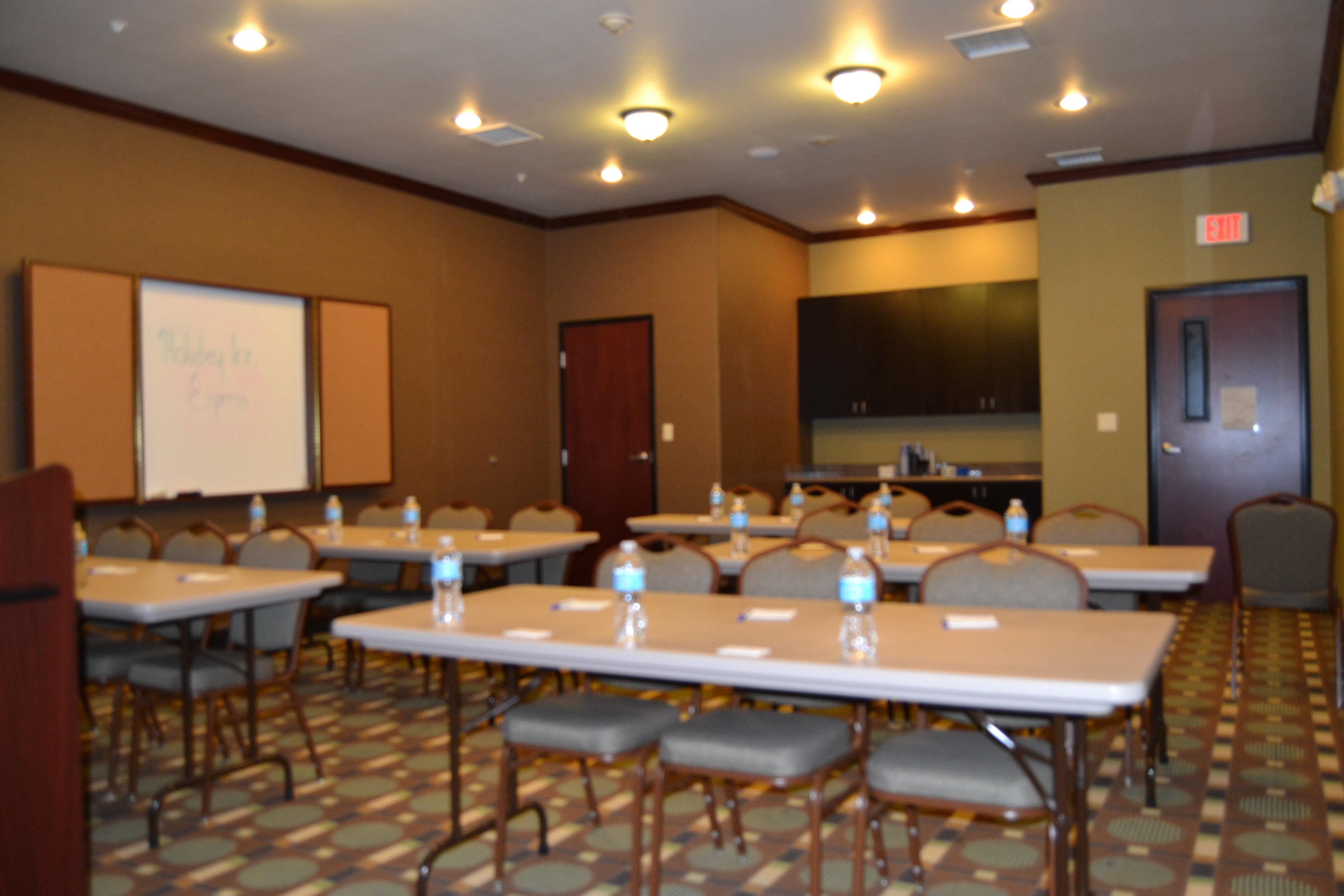 Holiday Inn Express And Suites Heber Springs By Ihg Exterior photo